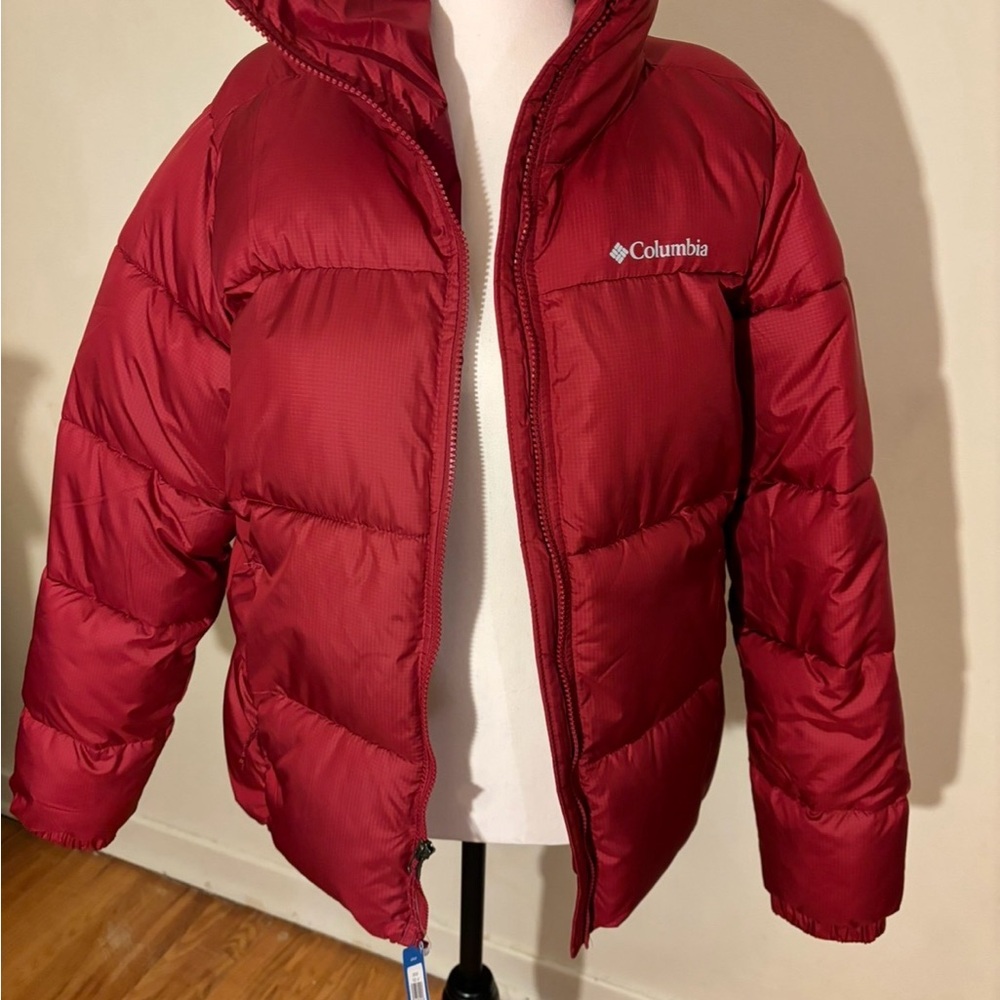 Columbia women Cherry Red Puffer Coat